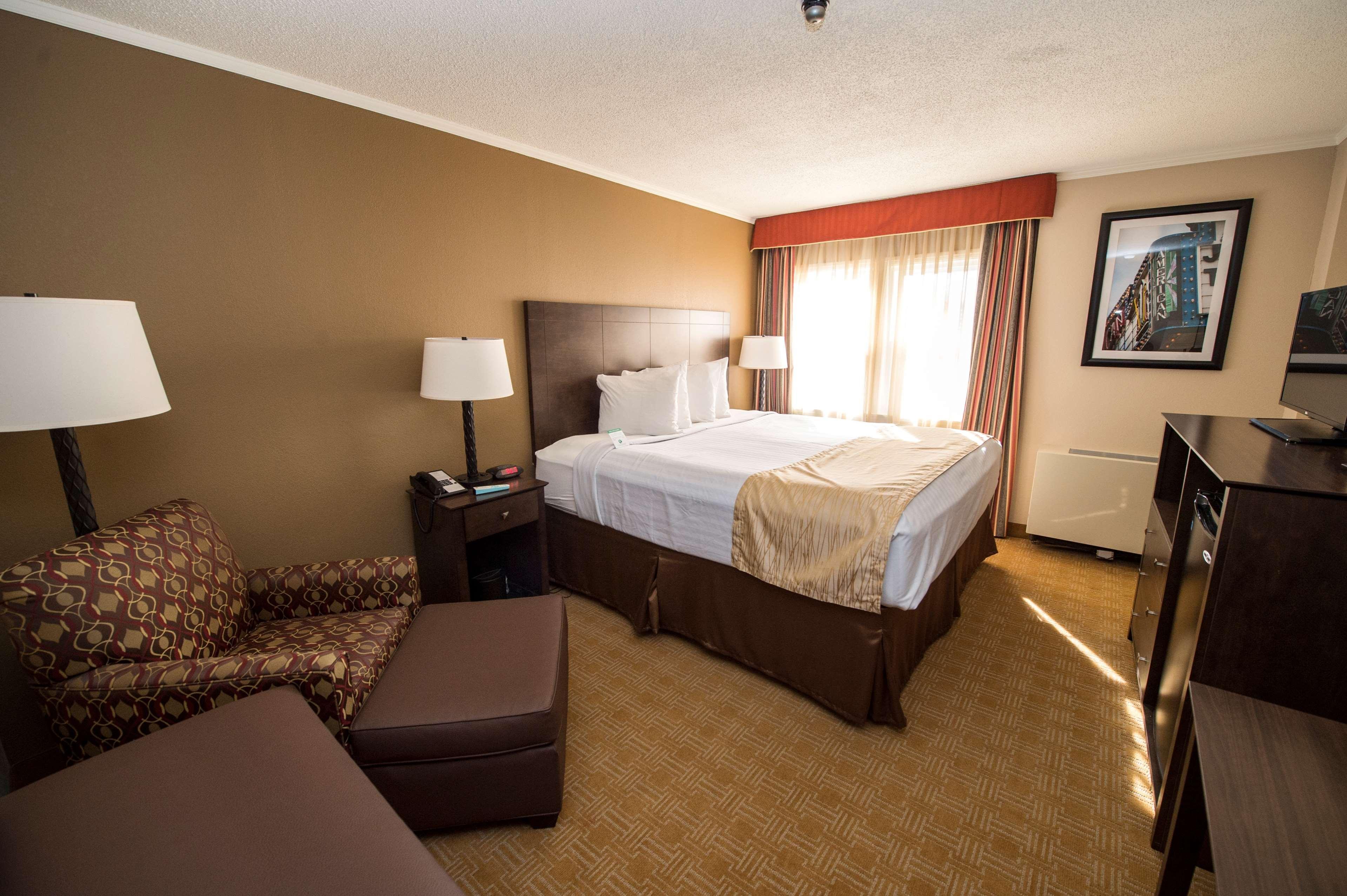 Best Western University Inn Canton Esterno foto