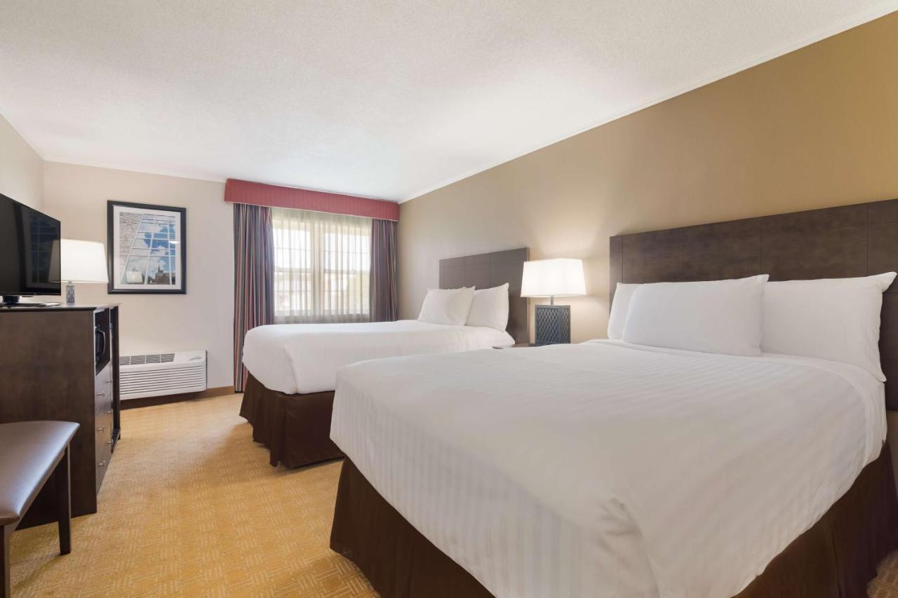 Best Western University Inn Canton Esterno foto