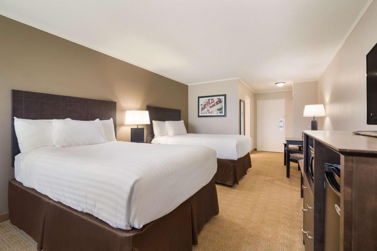 Best Western University Inn Canton Esterno foto