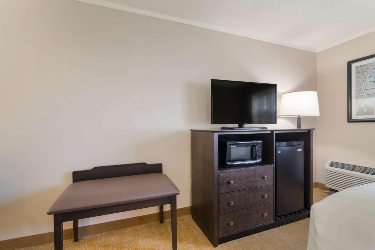 Best Western University Inn Canton Esterno foto