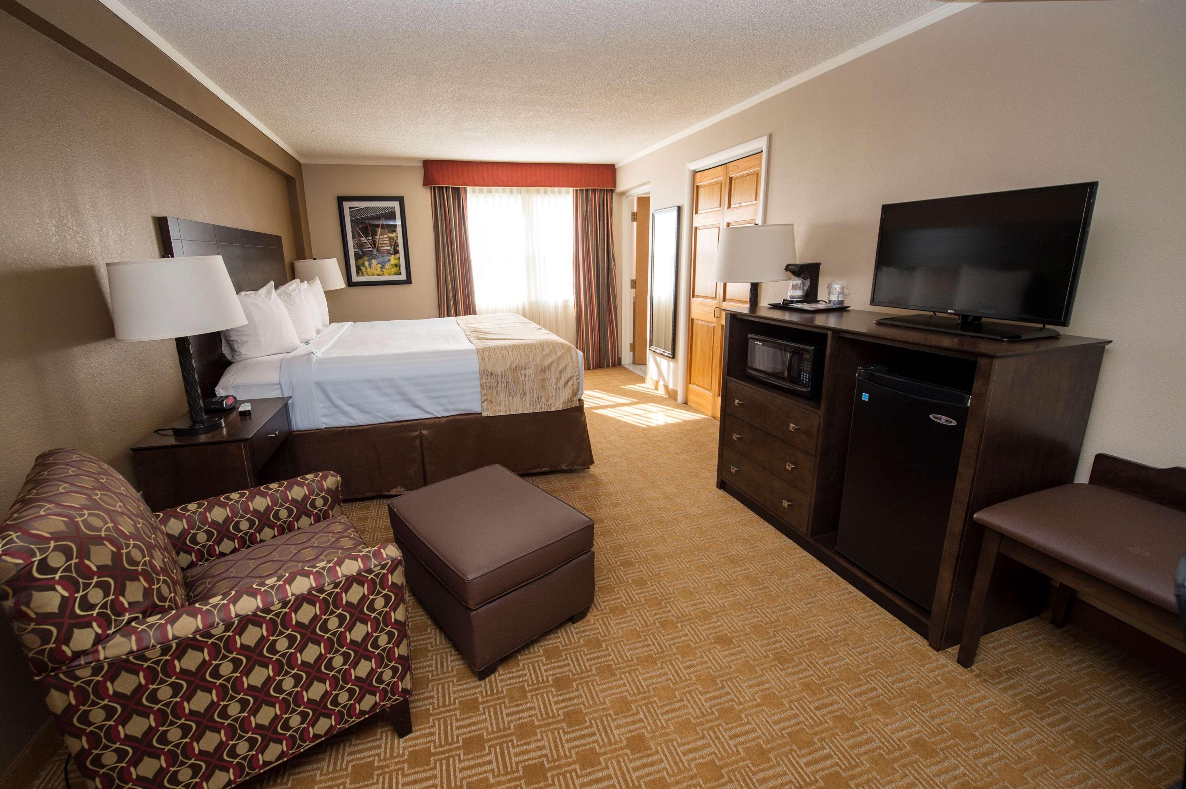 Best Western University Inn Canton Esterno foto
